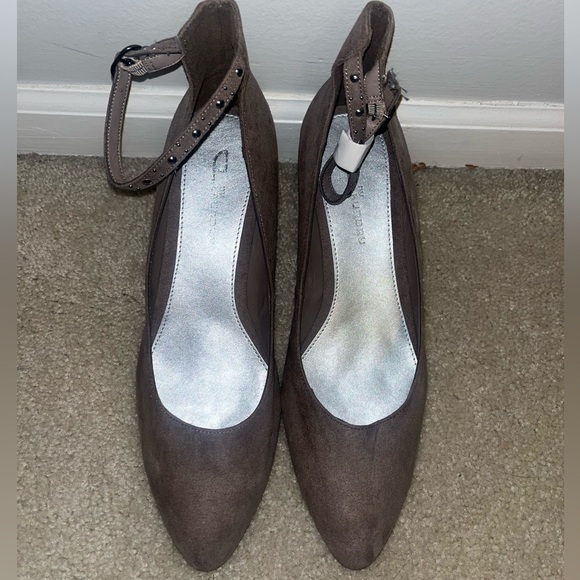Chinese Laundry CL Grey Faux Suede Ankle Strap New Heels, 10 - Picture 2 of 5